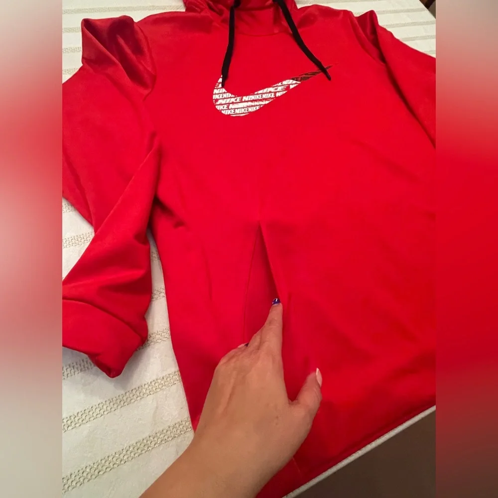 NIKE DRI-FIT Men’s Pullover Hoodie - Picture 7 of 10